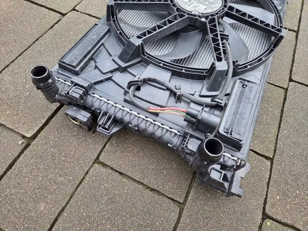 Radiador y Ventilador Completo VW Audi Seat Skoda Cupra 2021 image 2