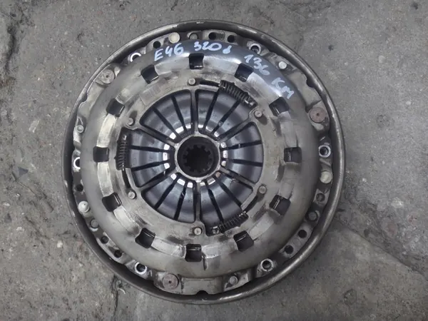 Embreagem volante bimassa BMW E46 E39 318 320 520D image 2