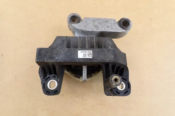 Soporte de motor Fiat 500 Panda 1.0 Lancia Ypsilon 2015- OEM image 10