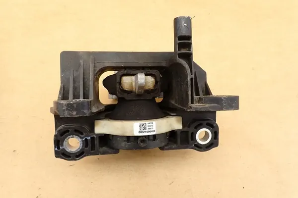 Soporte de motor Fiat 500 Panda 1.0 Lancia Ypsilon 2015- OEM image 4