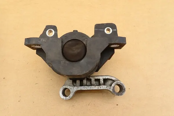 Soporte de motor Fiat 500 Panda 1.0 Lancia Ypsilon 2015- OEM image 8