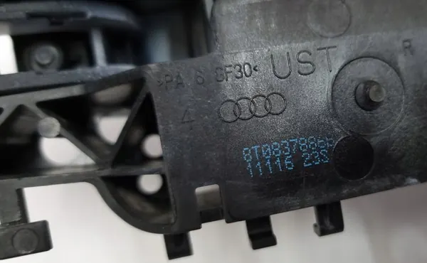 Takaoikea ovikahva Audi A5 8T 8T0837886B LS9R image 7