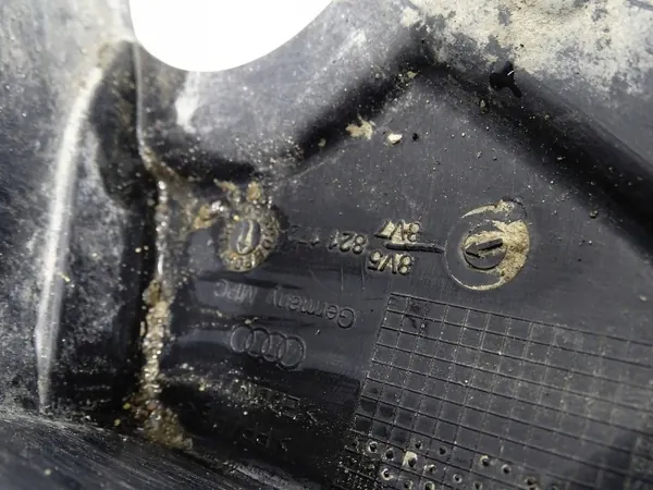 Passe-roue Avant Droit Audi A3 8V OEM WAH43384 image 4