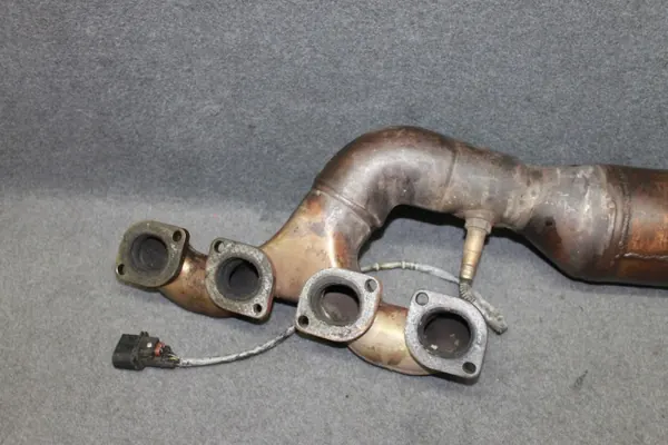 BMW vasen pakoputken keräin OEM 7505784 image 4