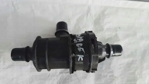 Pompe à eau OEM 212006896R pour Renault Espace VI 1.2 image 2