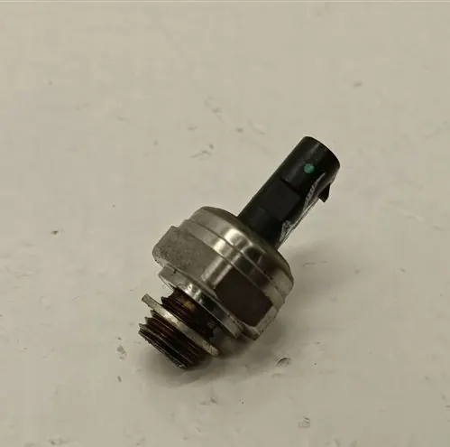 Capteur de pression d'huile OEM 05E906277A VAG 1.5 TSI image 2