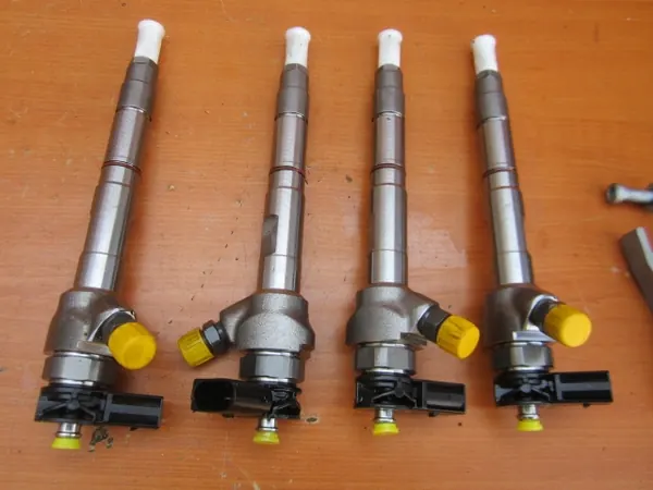 Iniettore 05L130277M 0445110960 VW Passat B8 Audi A6 image 10