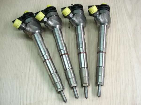 Iniettore 05L130277M 0445110960 VW Passat B8 Audi A6 image 5