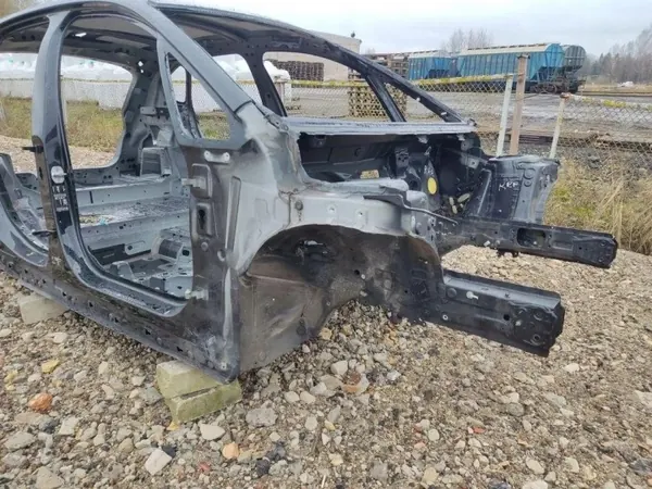 Cuarto delantero derecho OEM 2406070 BMW 2 Active Tourer image 6