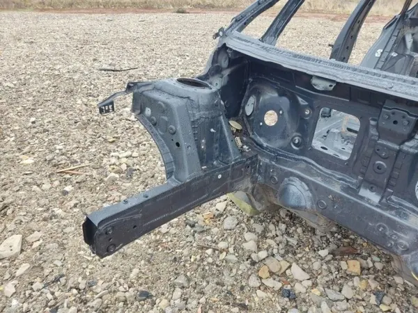 Cuarto delantero derecho OEM 2406070 BMW 2 Active Tourer image 9