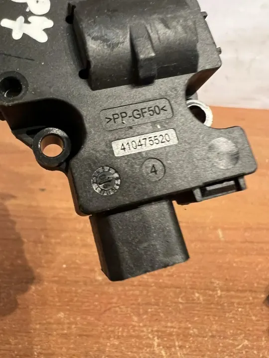 Klepmotor OEM D3187 voor Mercedes-Benz C W204 image 5