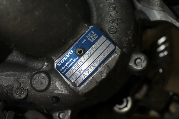 Turbocompresor VOLVO XC90 XC60 V90CC V60CC B4 B5 32240879 image 7