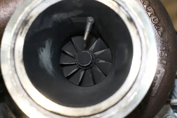 Turbocompresor VOLVO XC90 XC60 V90CC V60CC B4 B5 32240879 image 9