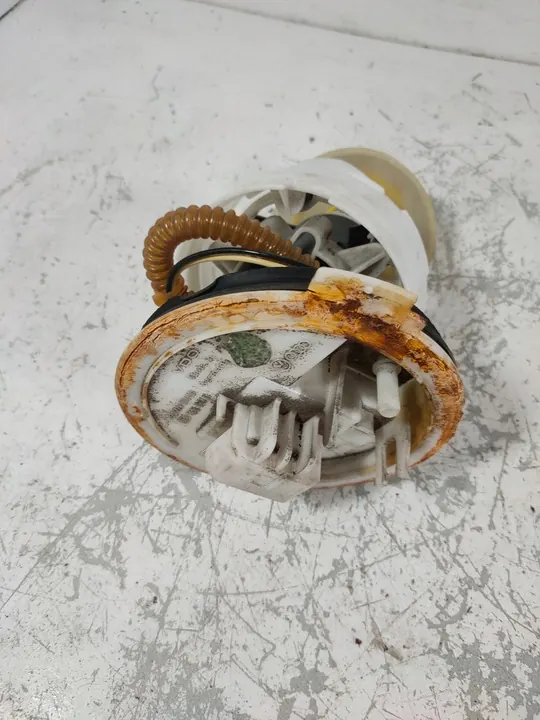 Brandstofpomp Audi A4 B6 3.0B image 3