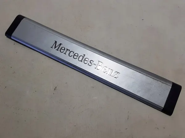 OEM A1646805035DD Oikea kynnyssuoja Mercedes ML W164 image 2