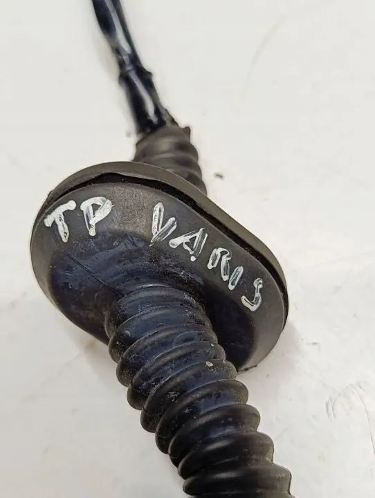 Toyota Yaris IV oven johtosarja OEM 82153K0051A image 5
