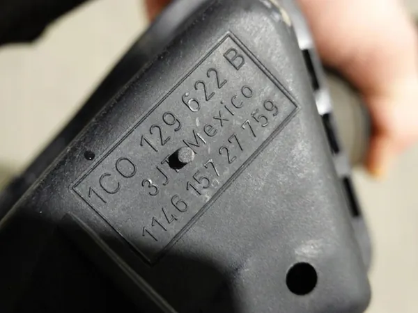 OEM 1C0129622B Insugsresonator för VW New Beetle image 5