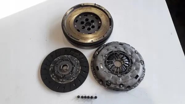 Embreagem completa VW T6 04L141025H 04L105266AJ image 2