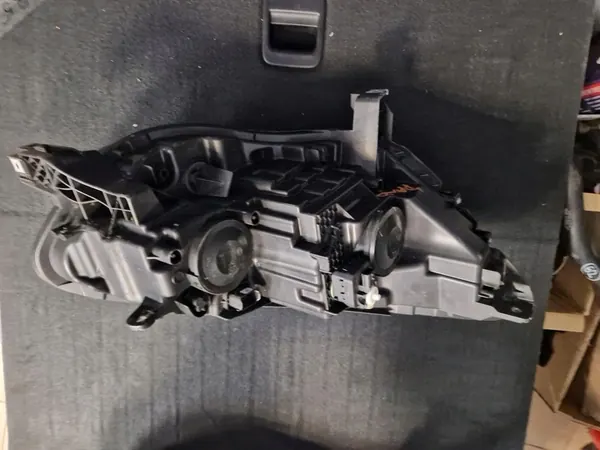 Vasen etuvalaisin Renault Scenic IV image 5