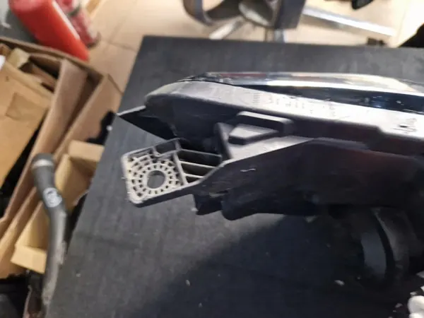 Vasen etuvalaisin Renault Scenic IV image 7