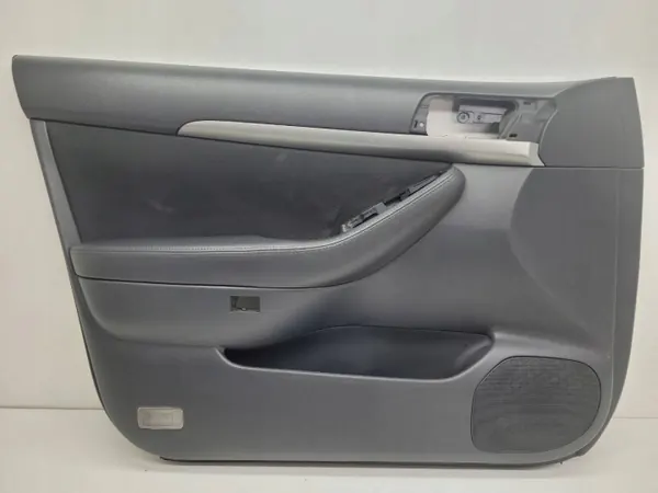 OEM 67620-05560 Framvänster Dörrklädsel Toyota Avensis image 2