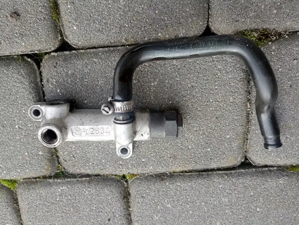 Distributeur d'huile 2834 pour BMW E39 M5 avec coude image 3