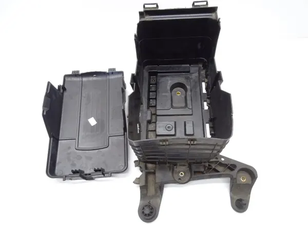 Batterilåda bas OEM 1K0915325B för VW Tiguan Passat image 6