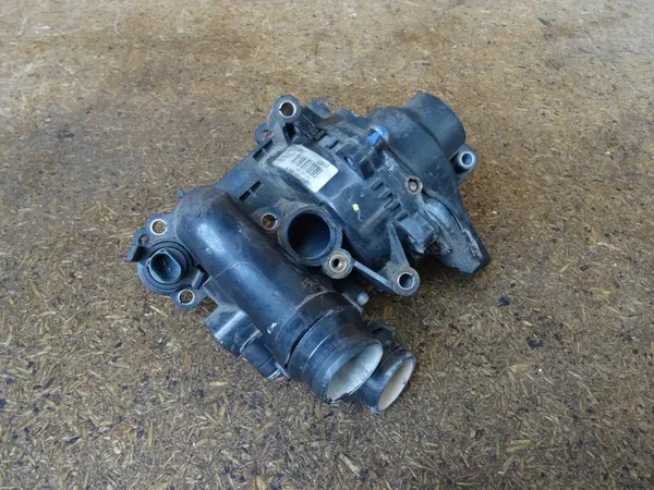 Vattenpump AUDI A3 8P GOLF VI 1.8 TFSI 06H121026N image 2