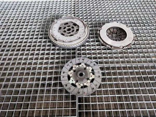 Embreagem Volante Bi-Massa Nissan Qashqai J12 1.3 DIG-T OEM image 5