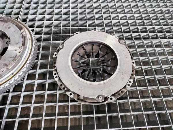 Embreagem Volante Bi-Massa Nissan Qashqai J12 1.3 DIG-T OEM image 7