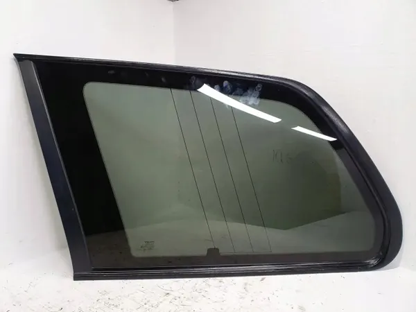 Volvo XC90 Vasen takaikkuna OEM 30779372 Käytetty image 2