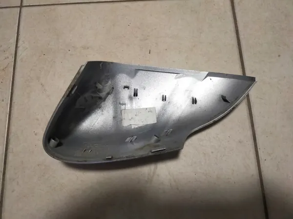 Volvo S40 V50 S60 V70 Oikea Peilinkansi OEM image 4