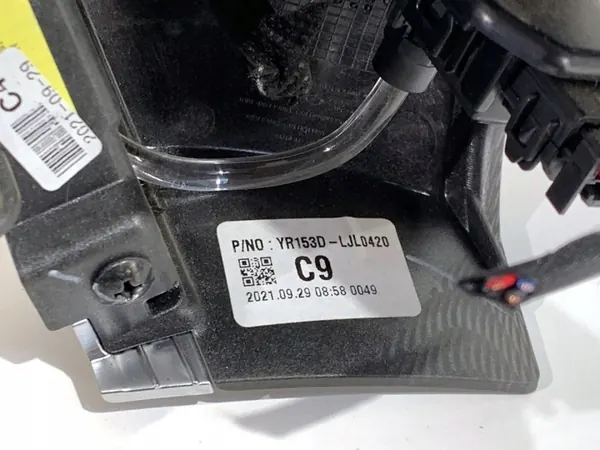 Främre luftventiler OEM 683100329R Renault Arkana image 8