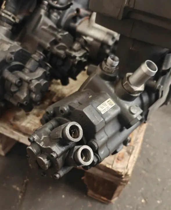 Compresseur d'air + Pompe hydraulique DAF XF image 6