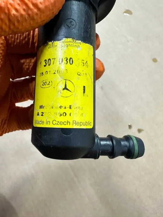 Ajovalopesuri oikea etu OEM A2308600247 Mercedes SL R230 image 5