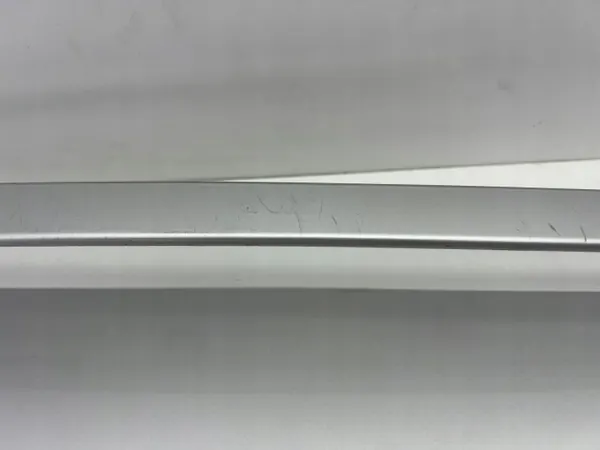 Grille d'admission Subaru OE 90821FG010 complète image 8