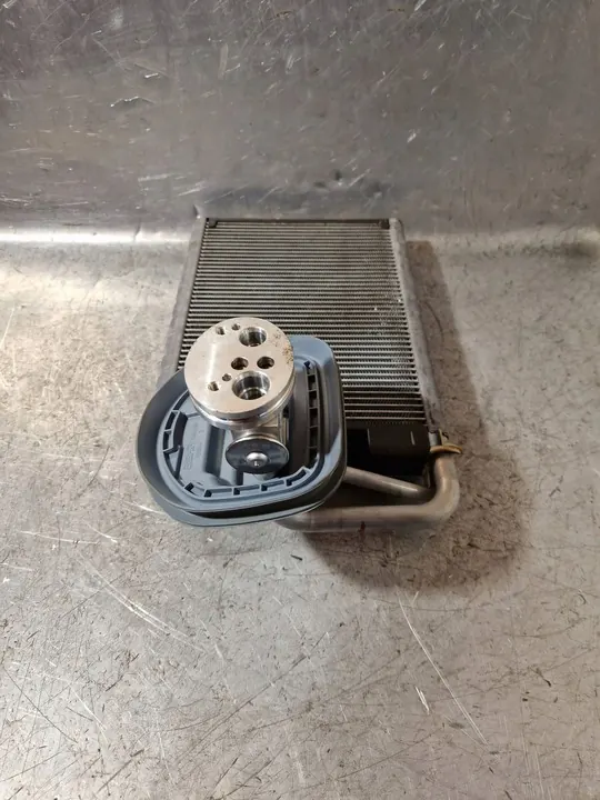 Componentes BMW 7 F01 F02 F03 F04 2011 image 2