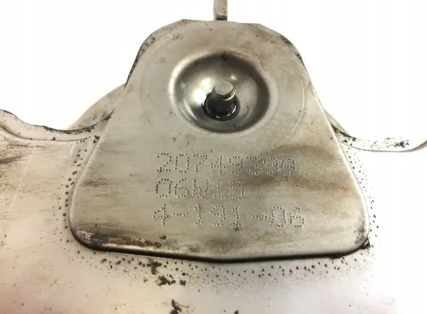 Volvo Ölkühler OEM 20749399 - Gebraucht image 4