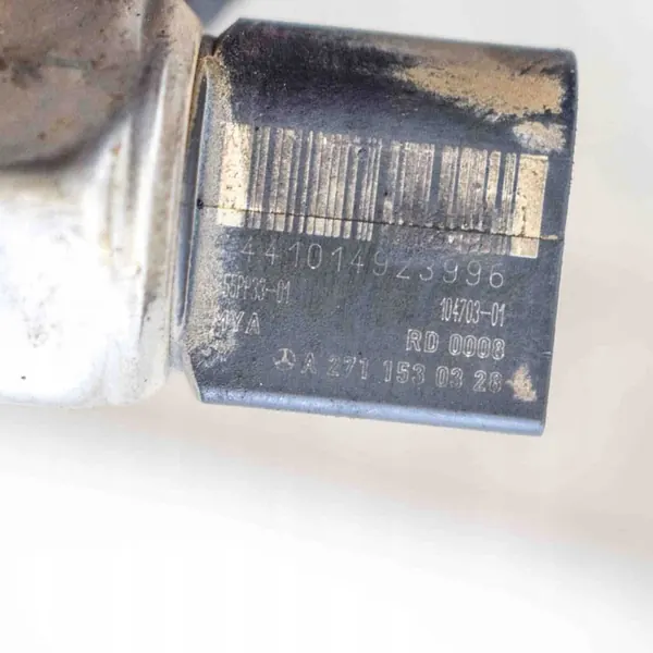 MERCEDES E W207 1.8CGI Brandstofrail + Sensor image 7