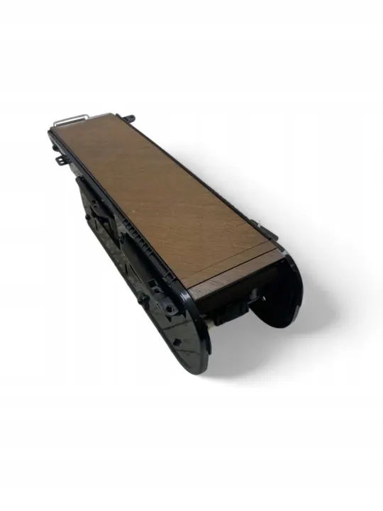 Volvo XC90 fram dryckeshållare OEM 31389958 image 8