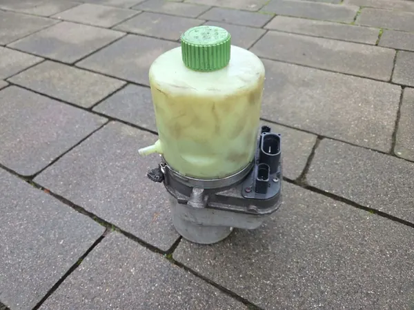 Gebrauchte Servopumpe OEM 6R0423156B image 4