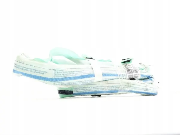 Mercedes C205 Oikea Verho OEM 2058600502 image 2