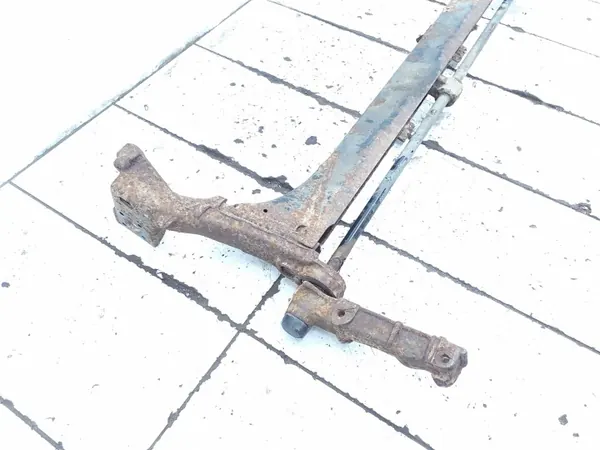 Renault OE ARA311901 Bakre balk - Begagnad image 3