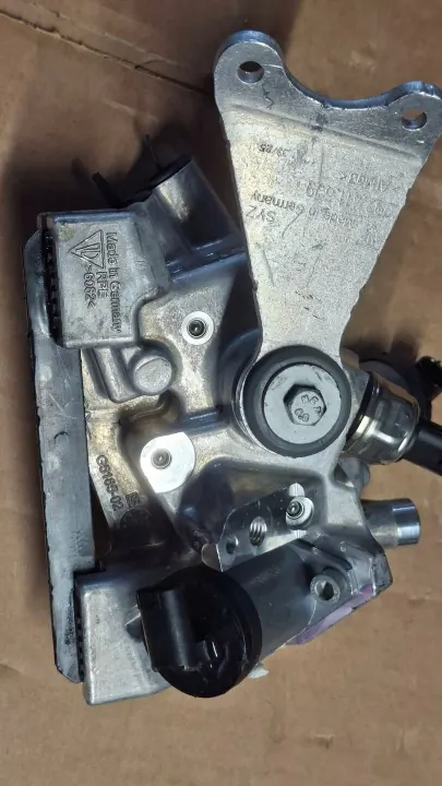 Kleppenblok verdeelmodule OEM 992411851C Porsche image 6