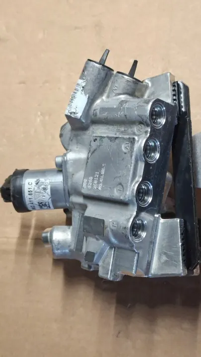 Kleppenblok verdeelmodule OEM 992411851C Porsche image 7