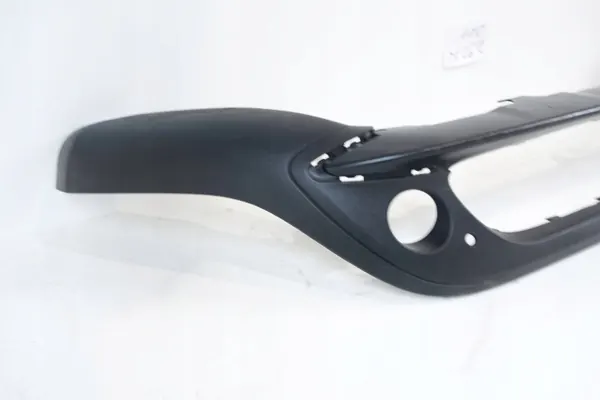 Spoiler OEM A1568851025 pour pare-chocs avant Mercedes GLA X156 image 4