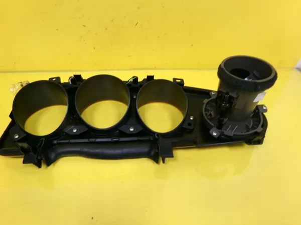 Cadre de tableau de bord Chrysler PT Cruiser OEM DRC97769 image 7