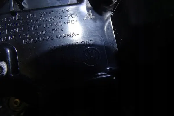 VW GOLF VIII LUZ TRASERA IZQUIERDA IQ LIGHT 5H0945207A image 7