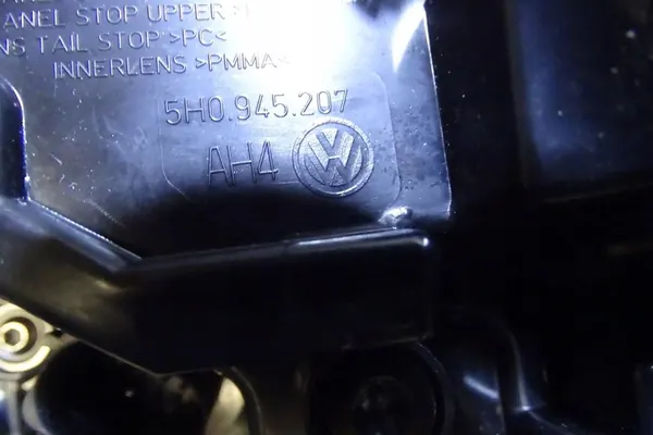 VW GOLF VIII LUZ TRASERA IZQUIERDA IQ LIGHT 5H0945207A image 8