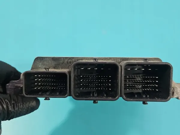 Unidade de controlo motor Citroen C4 II 1.6 HDI 9800268980 image 4